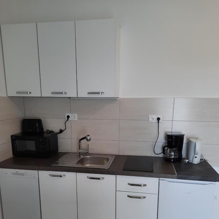 Apartments Matkovic Vir Exterior photo