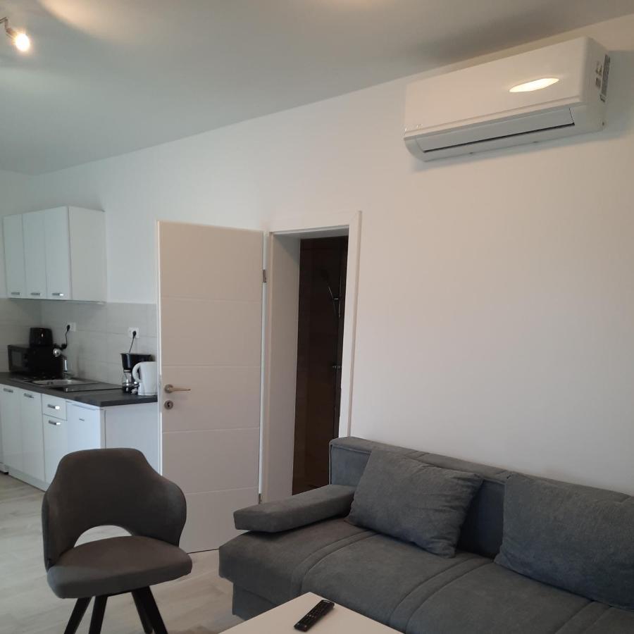 Apartments Matkovic Vir Exterior photo
