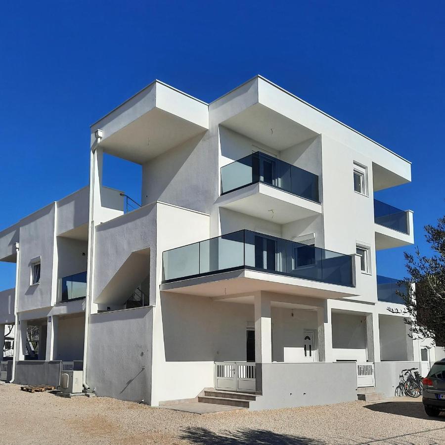 Apartments Matkovic Vir Exterior photo